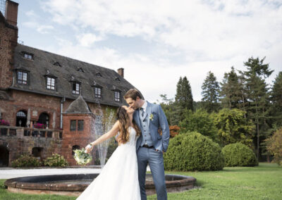 Einer romantische Hochzeit auf Schloss Saareck in Mettlach - Karin Trinh Fotografie